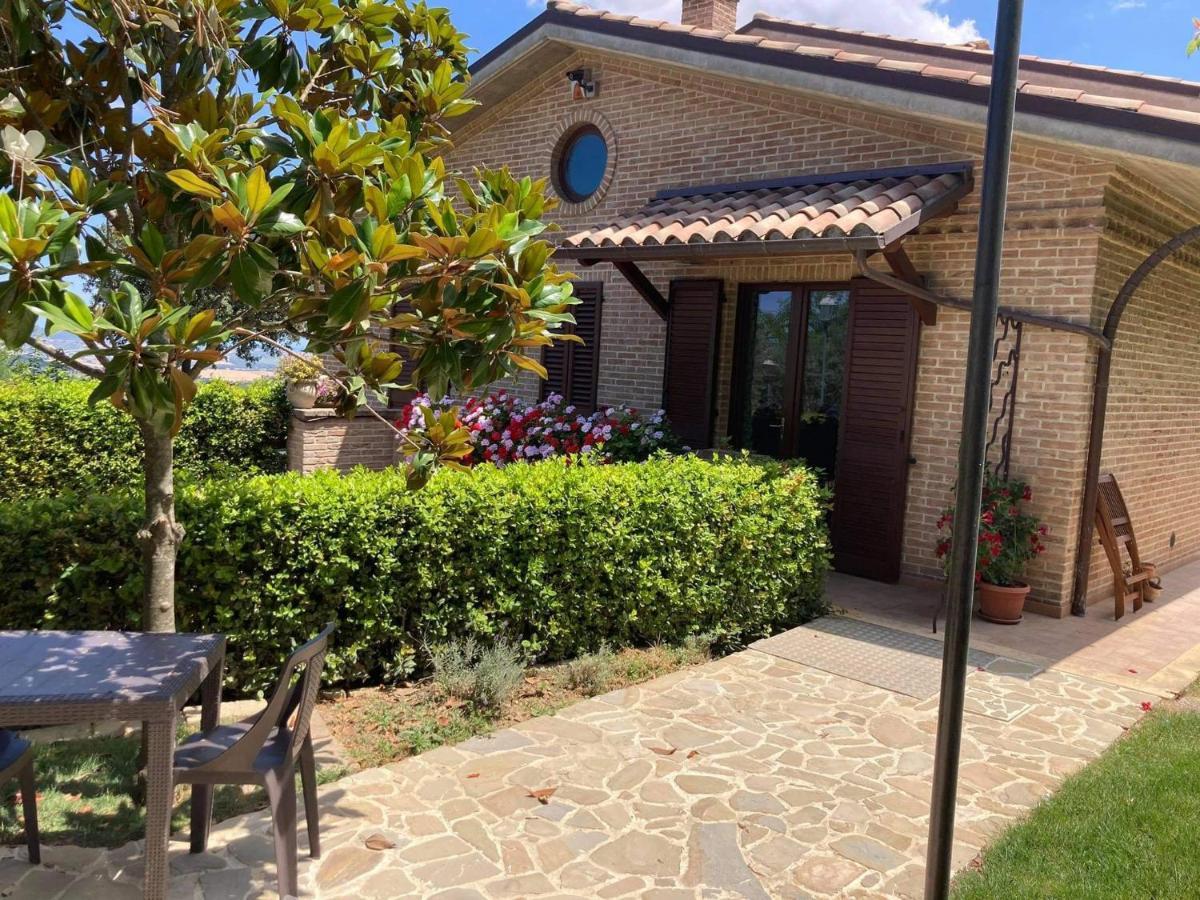 B&B Madonna Carradori Offagna Luaran gambar
