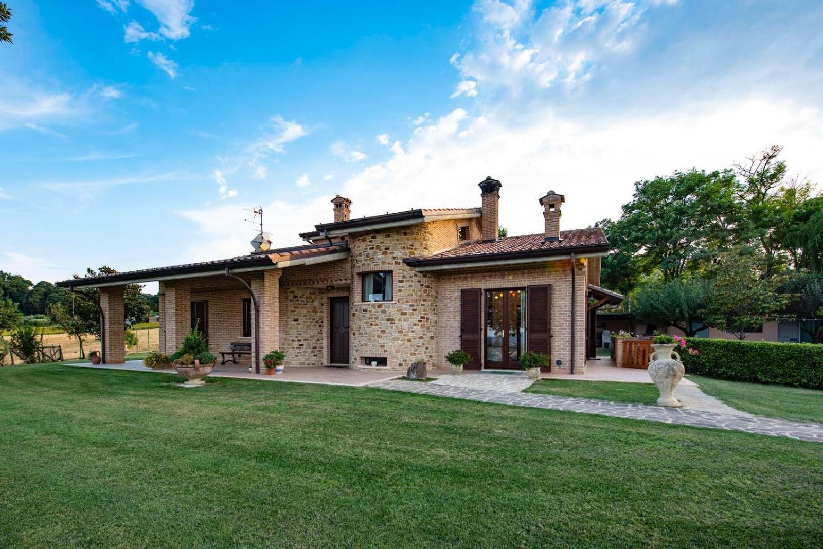B&B Madonna Carradori Offagna Luaran gambar